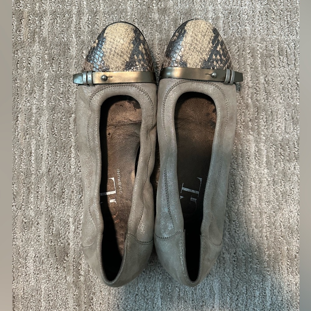 AGL Cap Toe Ballet Flat